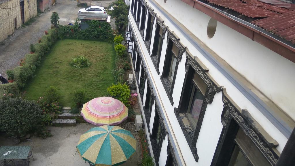 Hotel Heranya Catmandu Exterior foto
