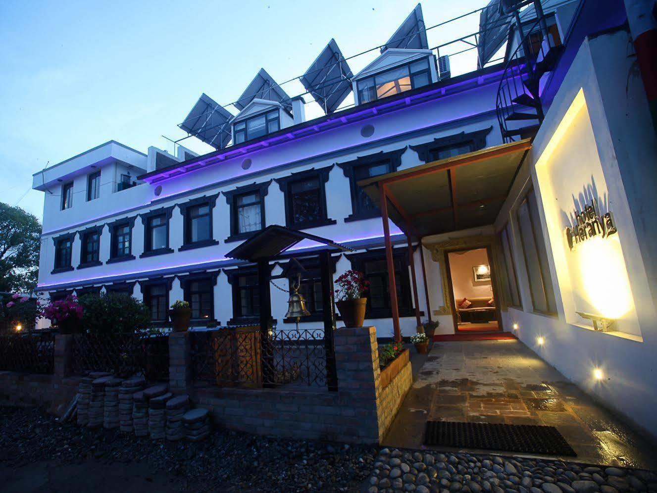 Hotel Heranya Catmandu Exterior foto