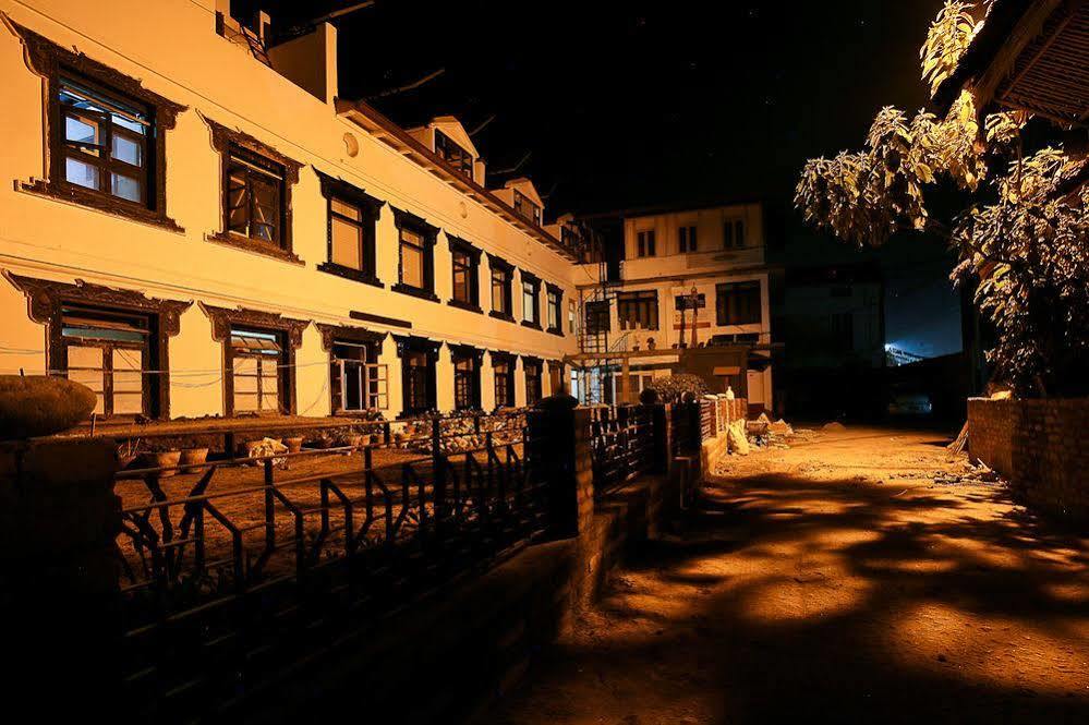 Hotel Heranya Catmandu Exterior foto